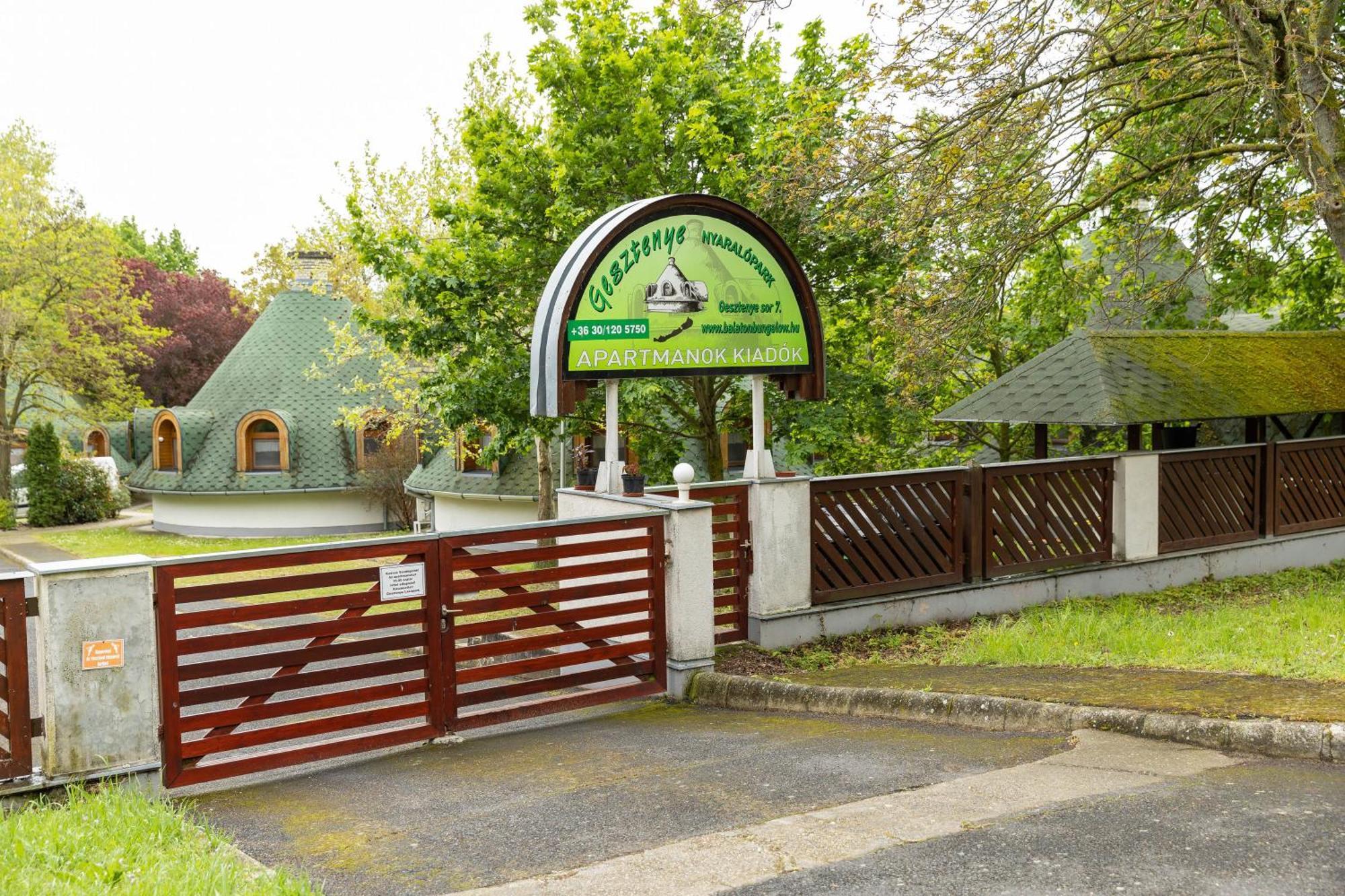 Gesztenye Nyaralopark バラトンウドヴァリ エクステリア 写真